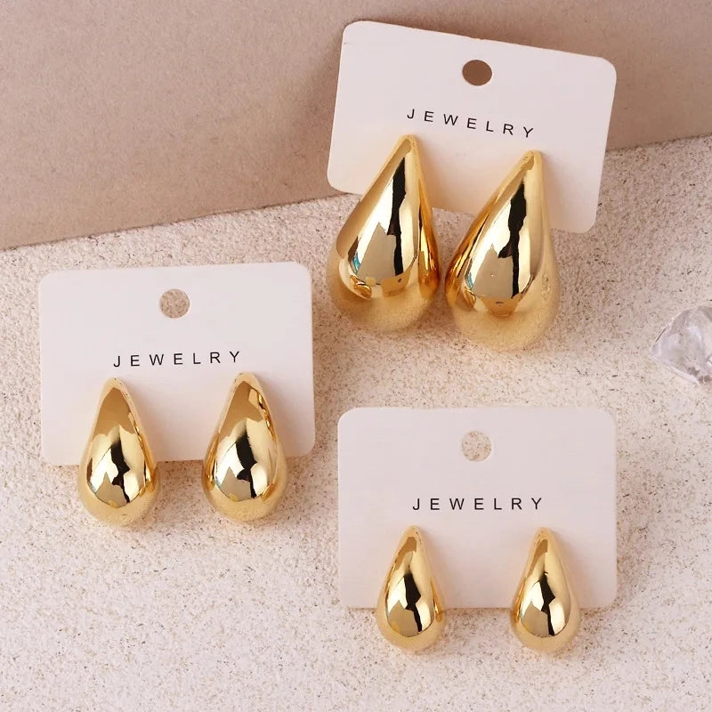 EVA TEARDROP GOLD EARRINGS