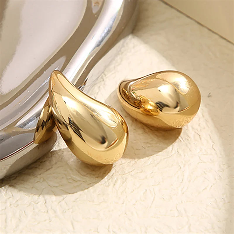EVA TEARDROP GOLD EARRINGS